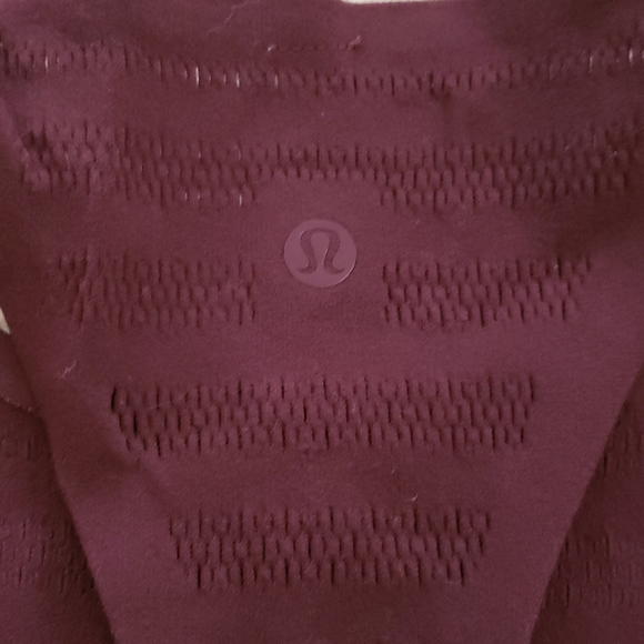 Lululemon reveal tank sz 6 - Picture 4 of 4